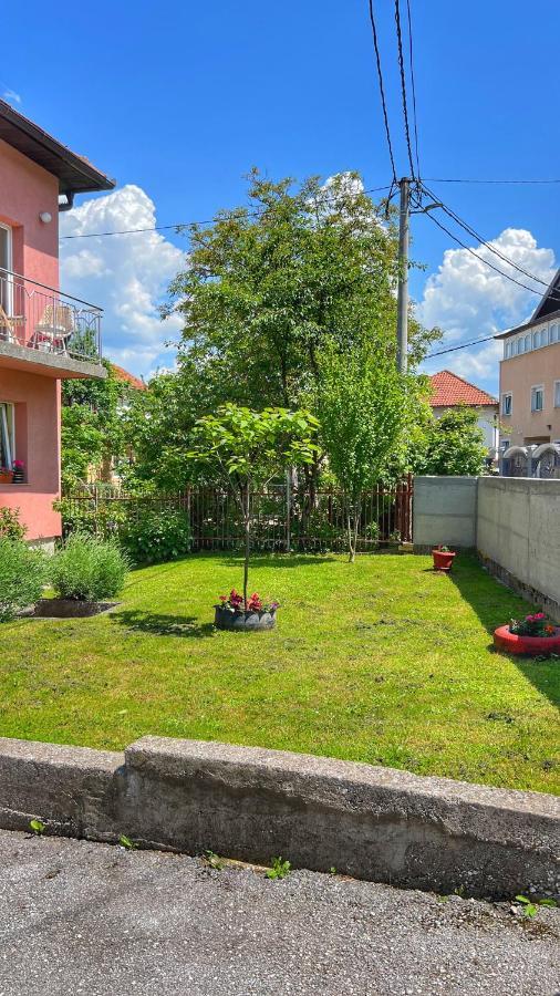 Guest House Bosnian House Hrasnica Buitenkant foto