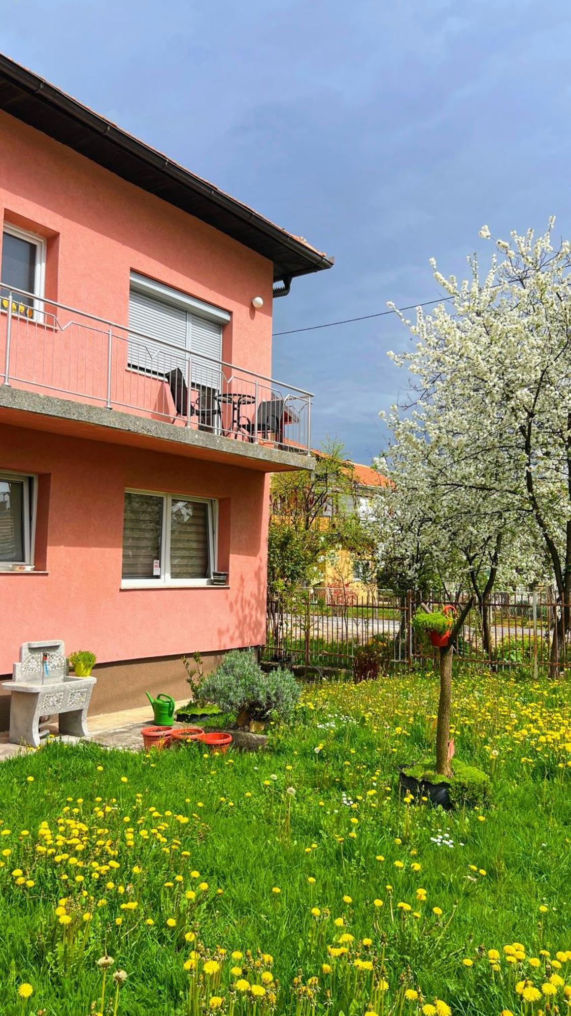Guest House Bosnian House Hrasnica Buitenkant foto